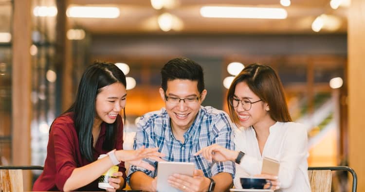 Lihat Kritik sebagai Peluang untuk Maju dan Bukan Alasan untuk Mundur Selangkah